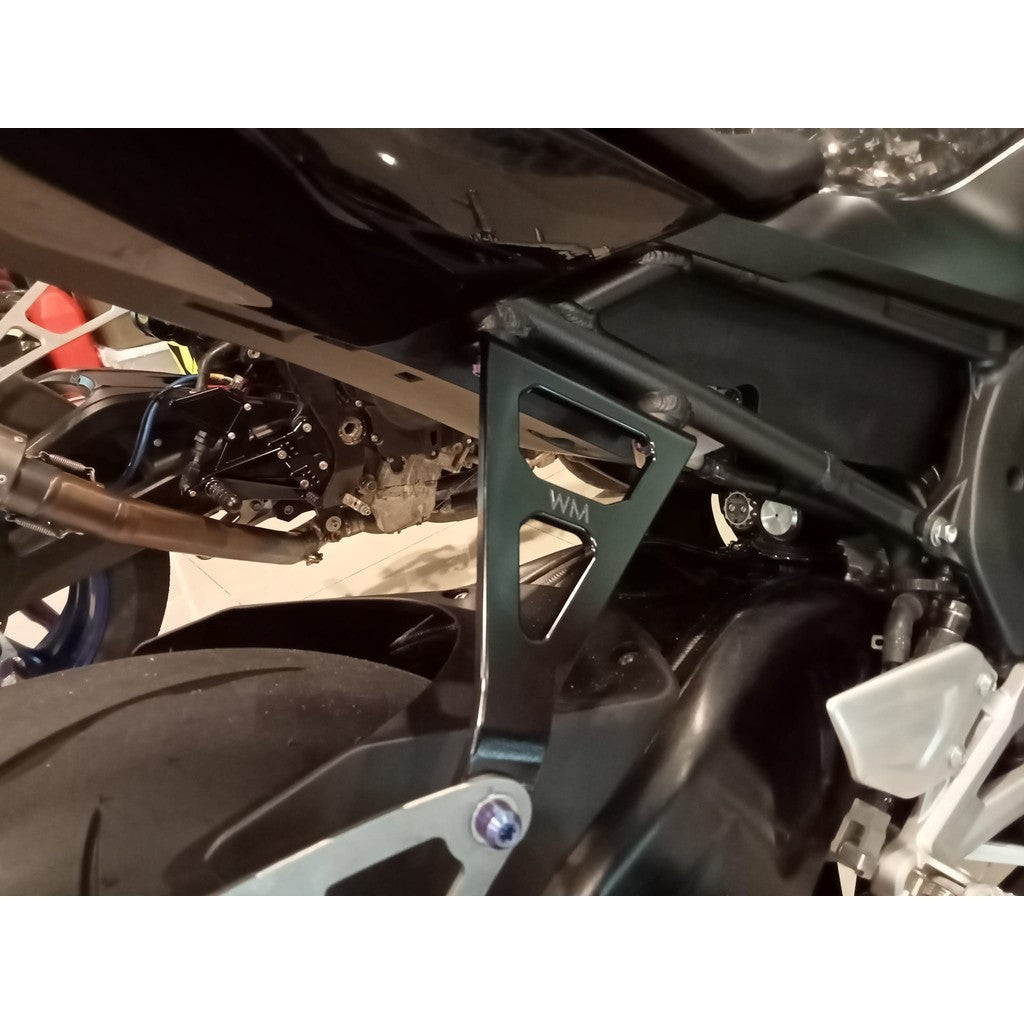 For Honda CBR1000RR-R CNC-Machined Exhaust Hanger, Lightweight Bracket, Non-Destructive Installation