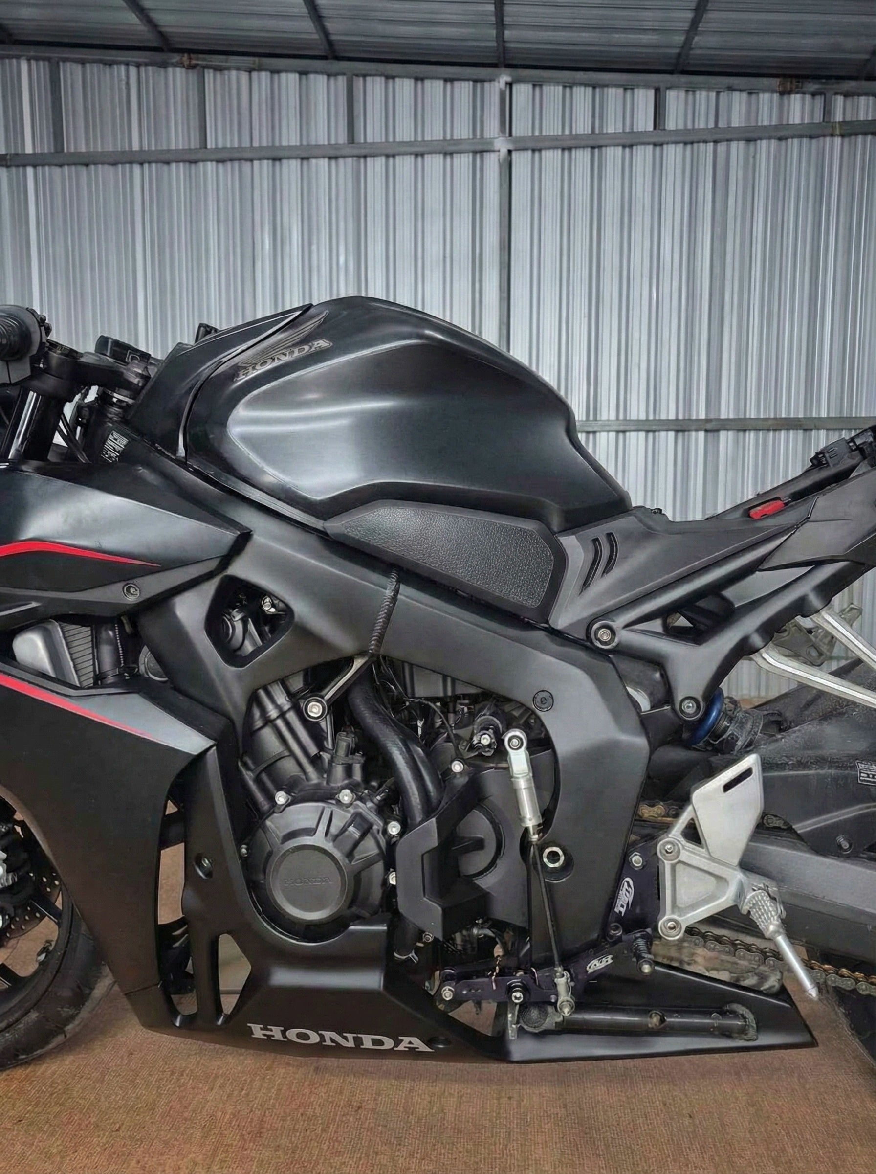 For 2024+ Honda CBR650R Modified 1000RRR-Style Frame Cover | High-Quality ABS | No-damage image 4