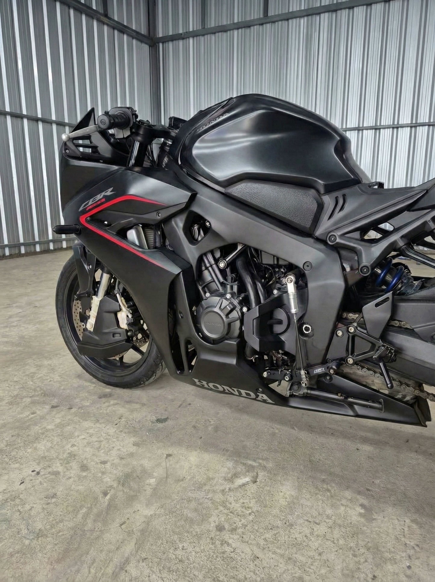 For 2024+ Honda CBR650R Modified 1000RRR-Style Frame Cover | High-Quality ABS | No-damage image 5